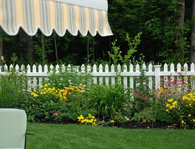 garden gate white wood design