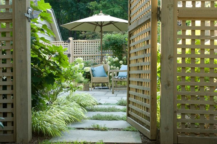 pretty garden partition wooden palisade