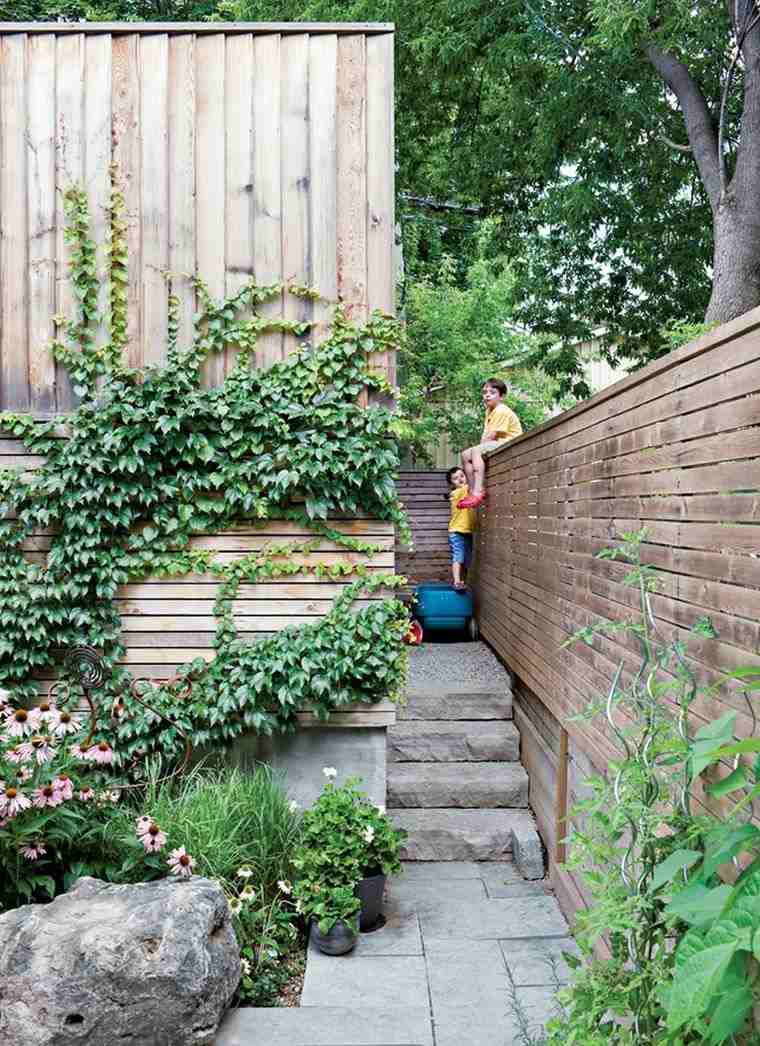 wooden garden fence terracing-climbing-plants-outdoor