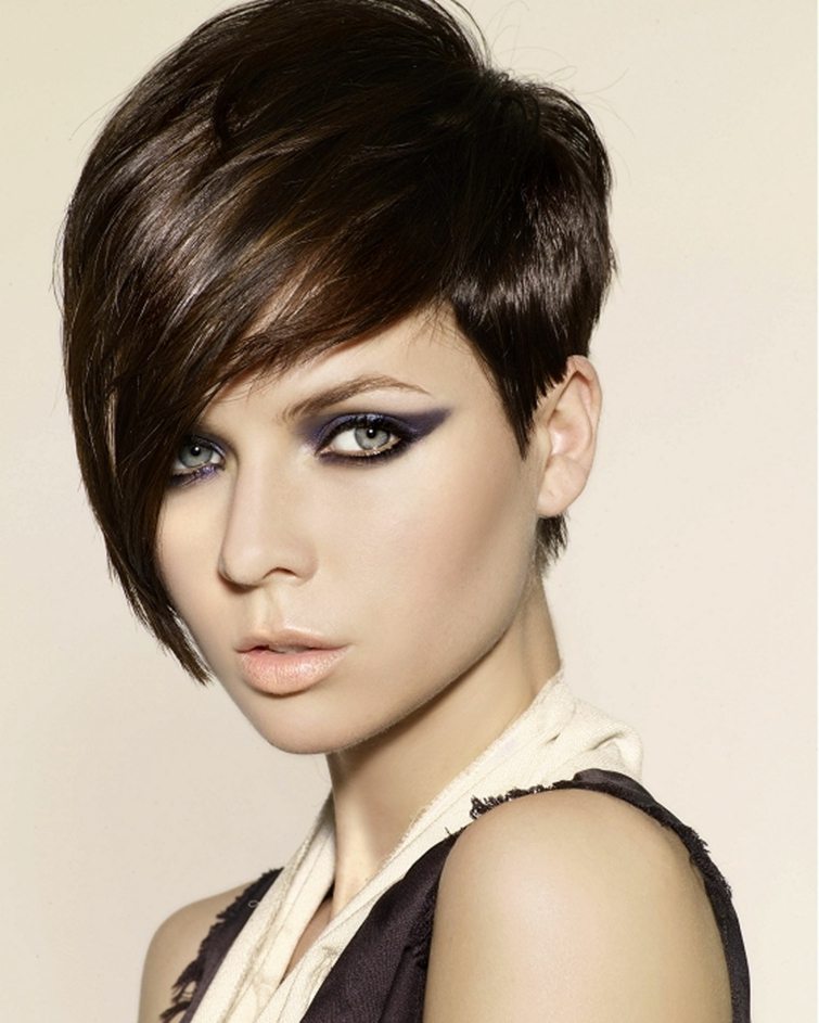 asymmetrical hairstyle idee short hair