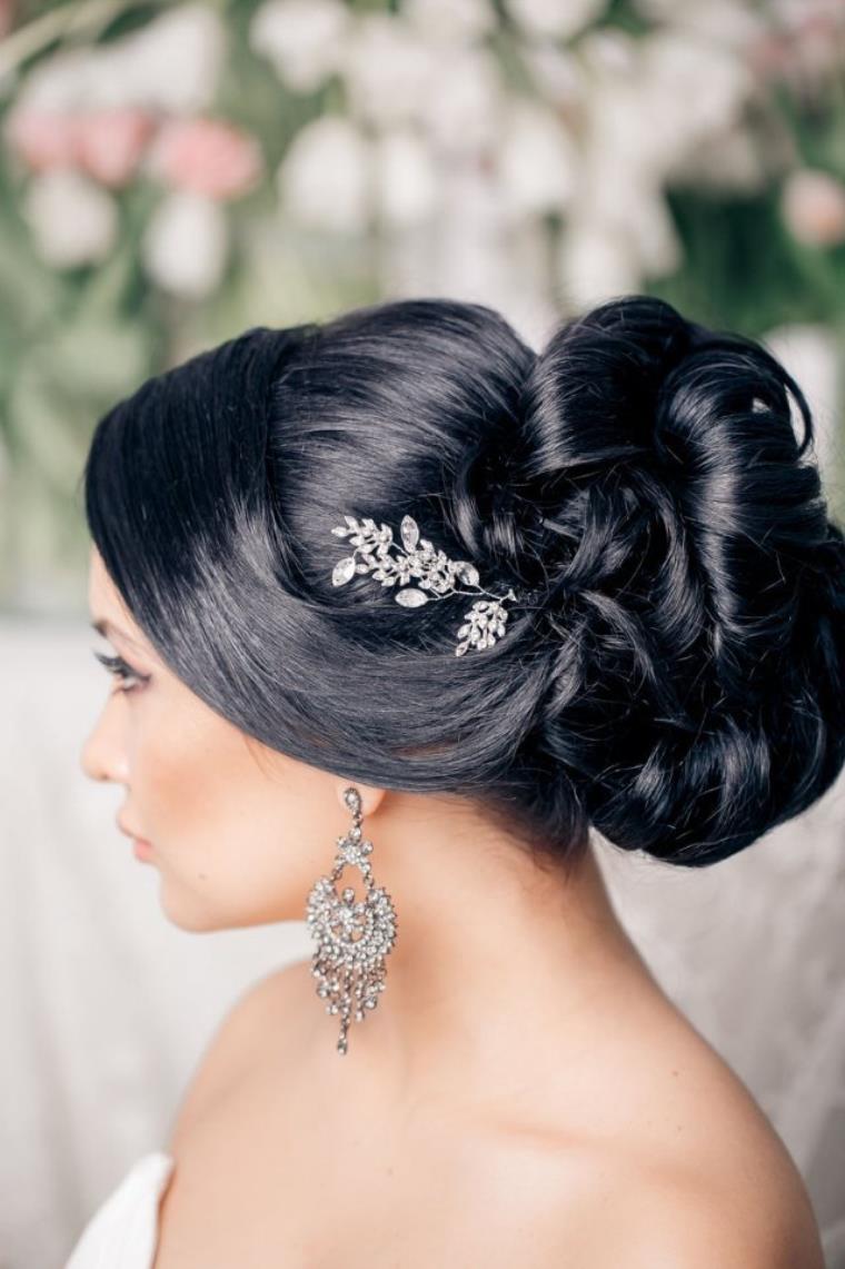 Hairstyle Wedding Hair-Long-Bun-Loops-Fringe-Side-Jewel