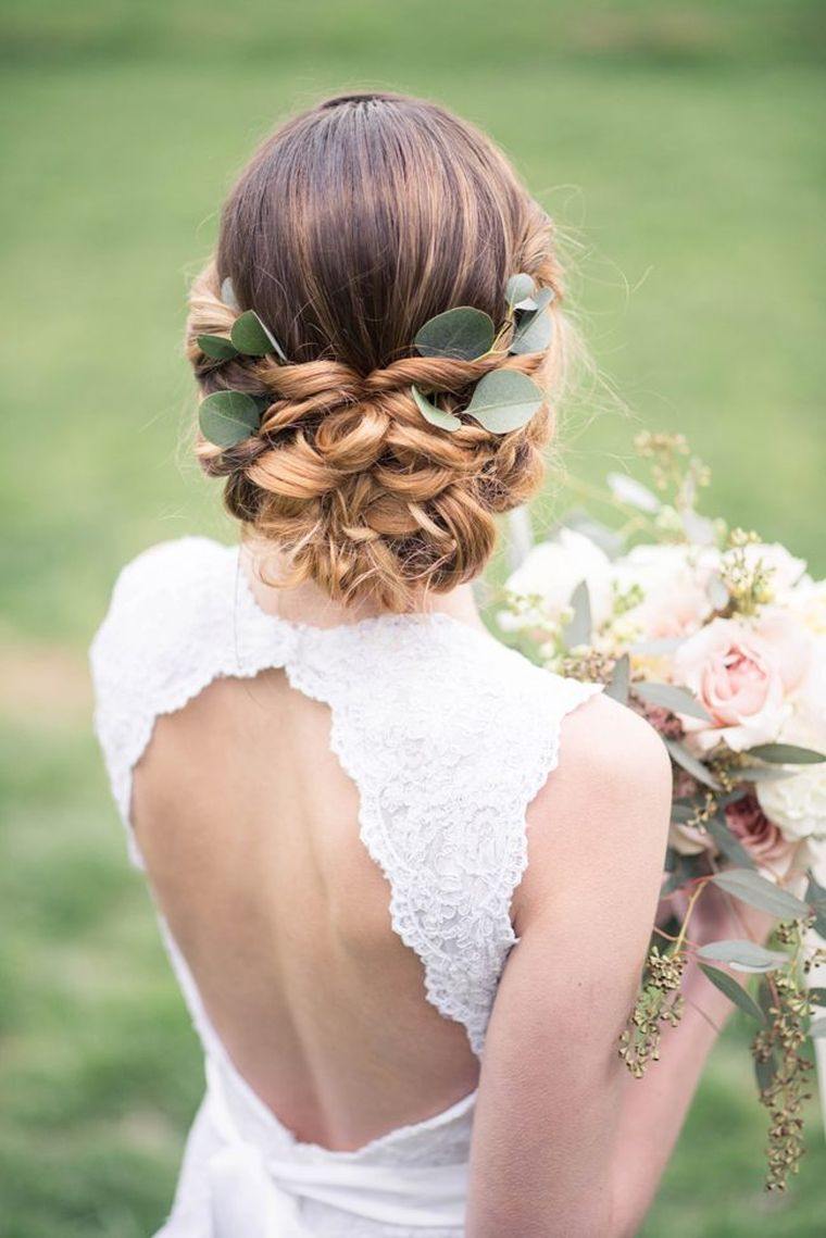 wedding hairstyle bunny blonde hairstyle