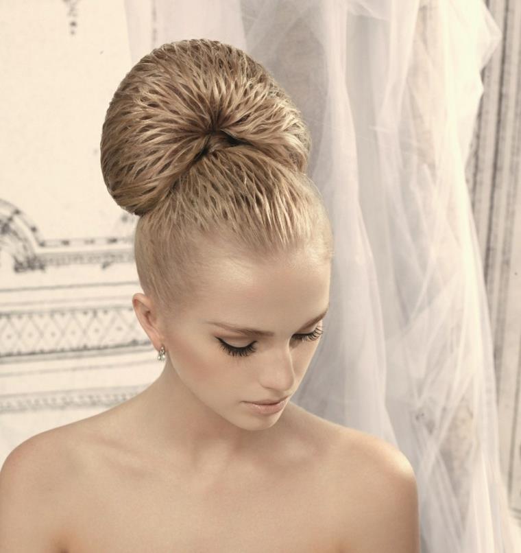 hairstyle-wedding-bun-volume-hair feature extensions