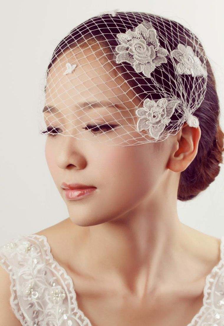 hairstyle-wedding-veil-beaded tulle-flower-white-lace