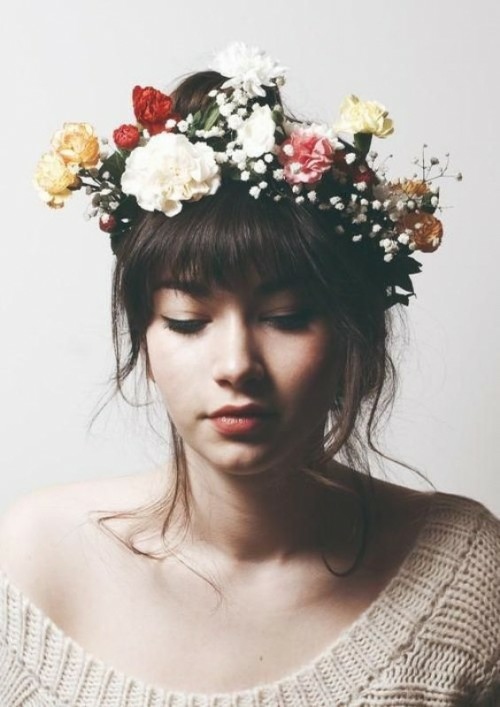 hairstyle mariee wreath flowers