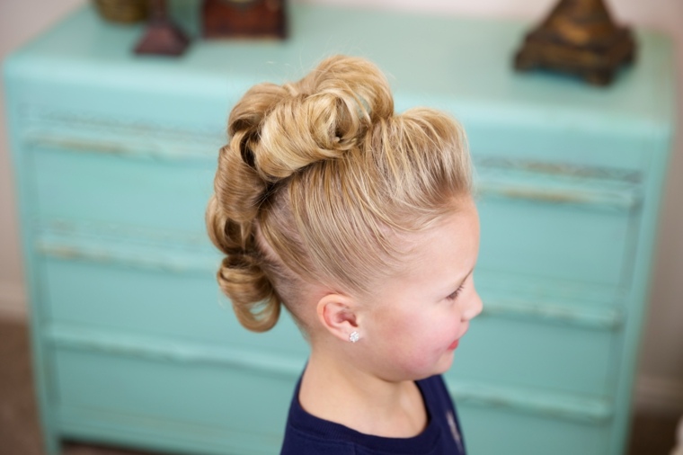 hairstyle little girl long hair curls ideas