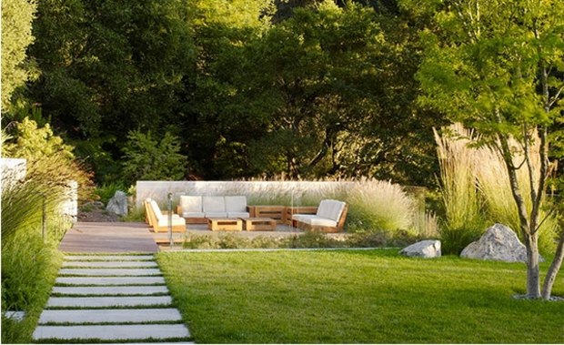 sitting area sun landscaped yard