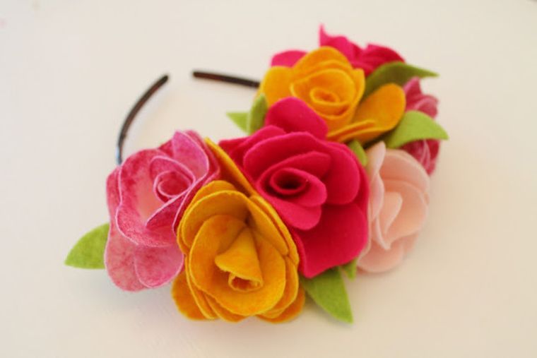 how to make fabric flowers crown-idea