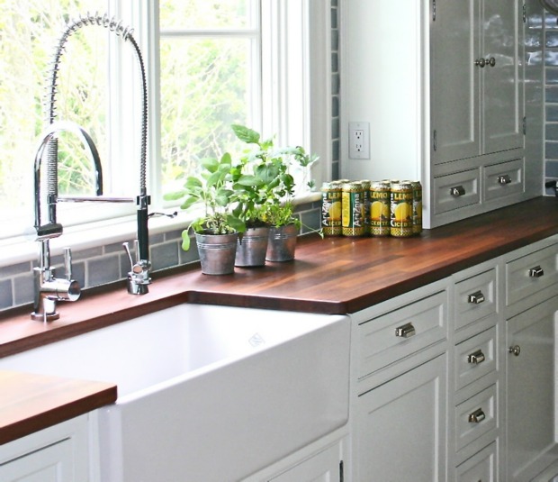 wooden counter for a chic and natural look