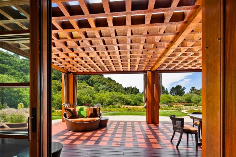 build-a-pergola-wood idea decoration-outside terrace-protection curtain