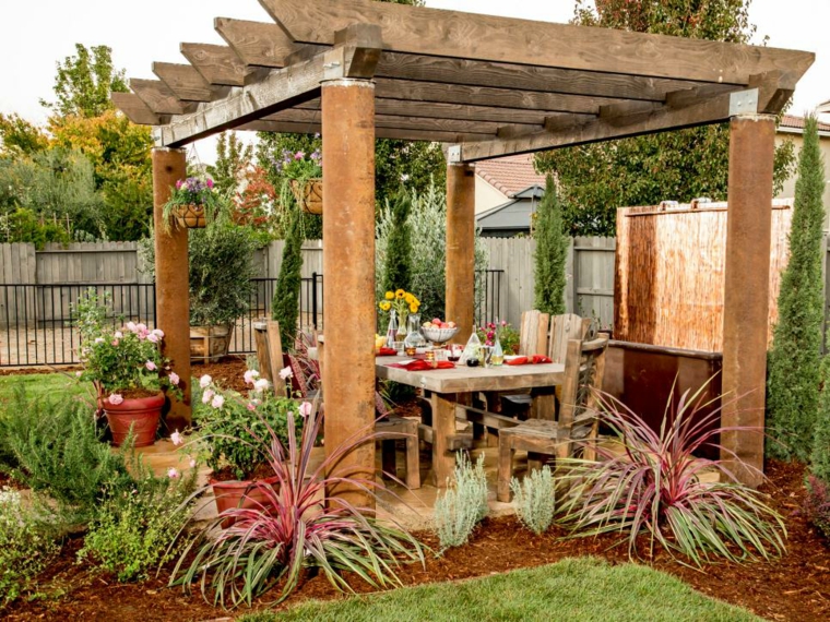 build-a pergola-outside-idee-deco pot de fleur-suspended