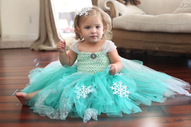 dress-halloween-granddaughter-disney