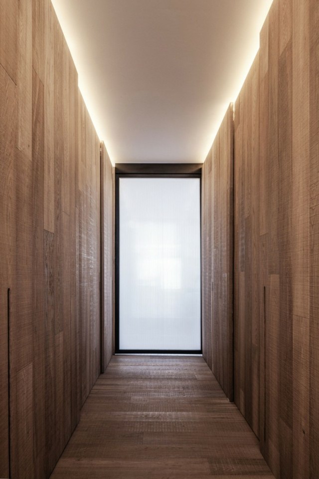 minimalist deco wood hallway