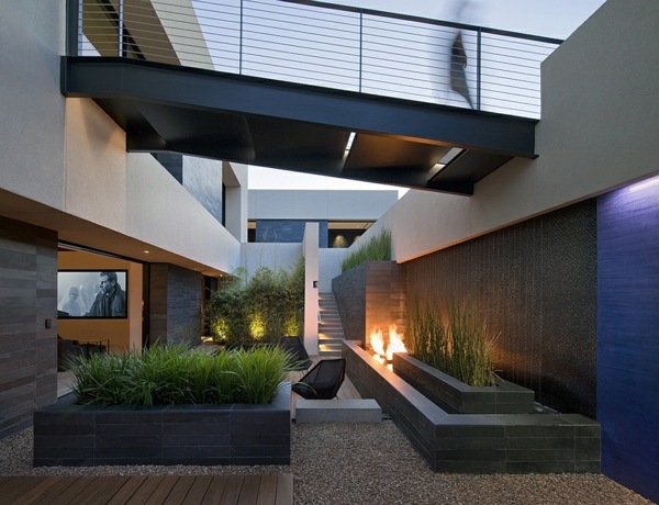 yard-interior-design-contemporary