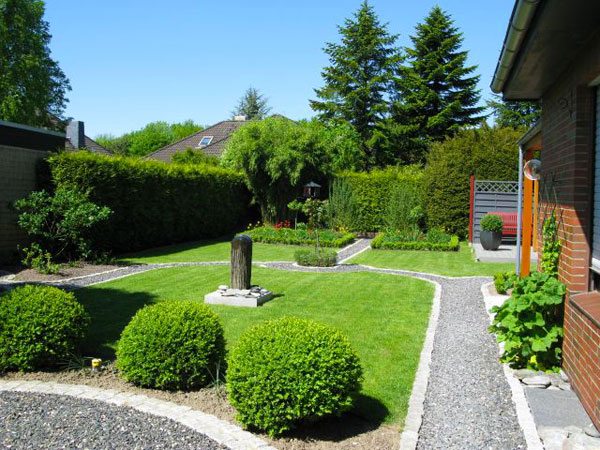 single interior courtyard