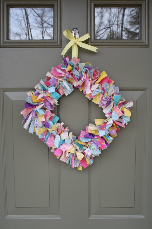 Easter wreath multicolored paper