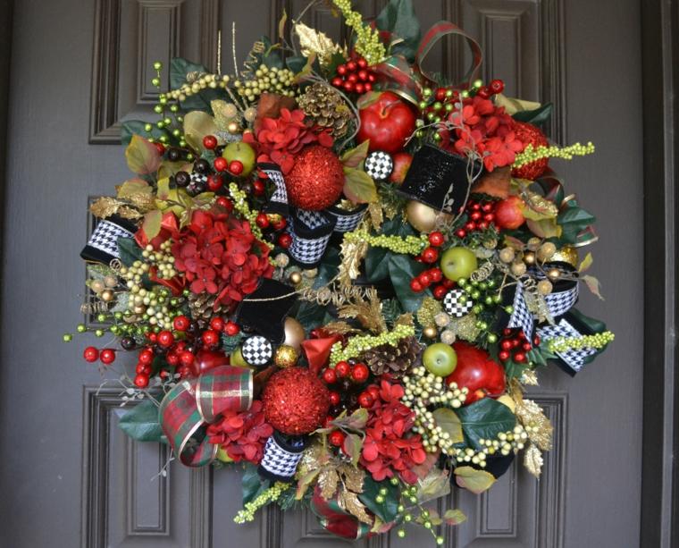 christmas wreath to make with little symbols