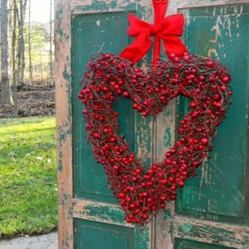 krona dörr st valentin röda frukter