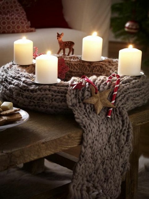 knitting Christmas wreath