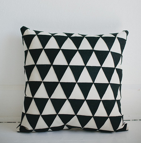 deco cushion pattern black white triangle