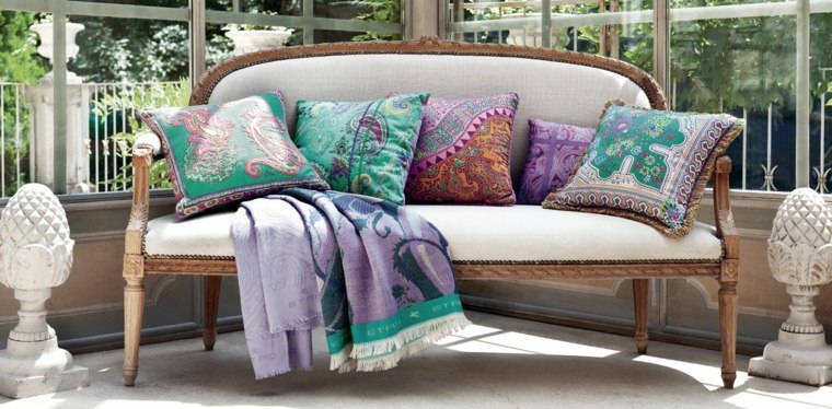 sofa outdoor garden deco idea cushions patterns original trend