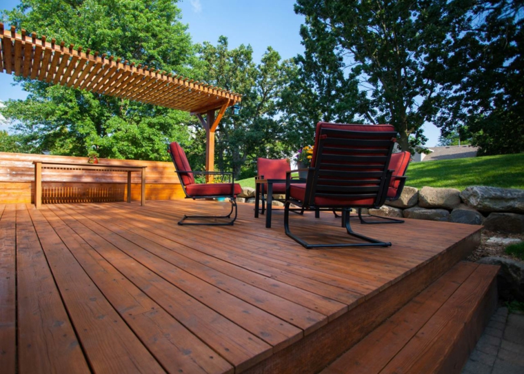 cover a wooden deck idea