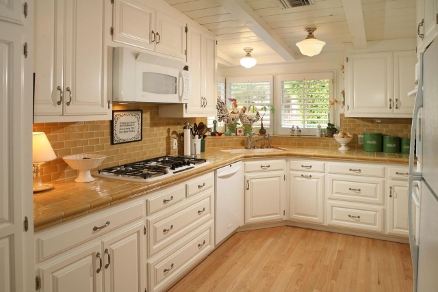 credenza-kitchen-original-idea-ceramic-white-cabinets