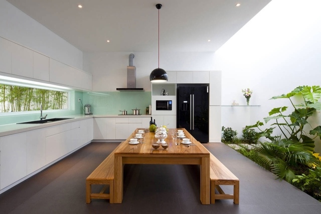 super-modern glass-pattern-bamboo kitchen splashback