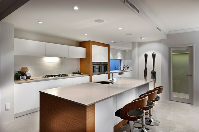 white kitchen deco wood