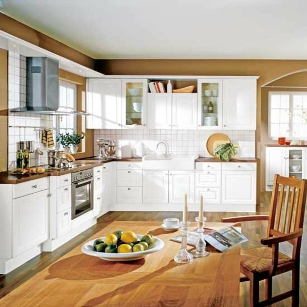 white kitchen and wood family atmosphere