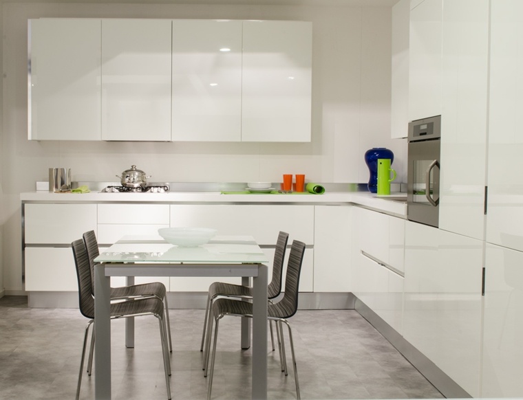 white lacquered kitchen modern decoration