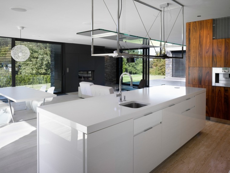 white kitchen lacquered central island