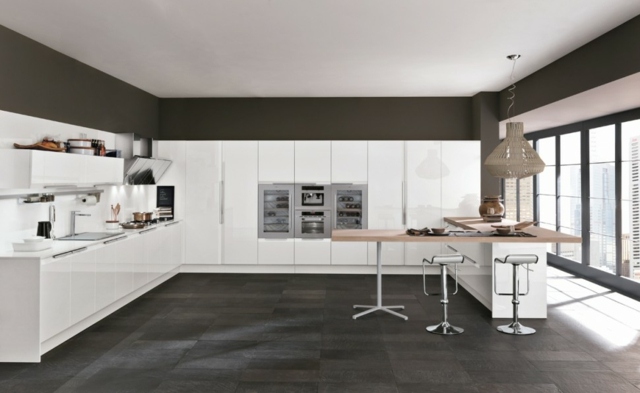 white kitchen laquered