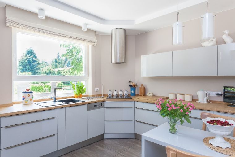 kitchen-white-plan-for-work-plan wood-kitchen-in-the-deco-modern