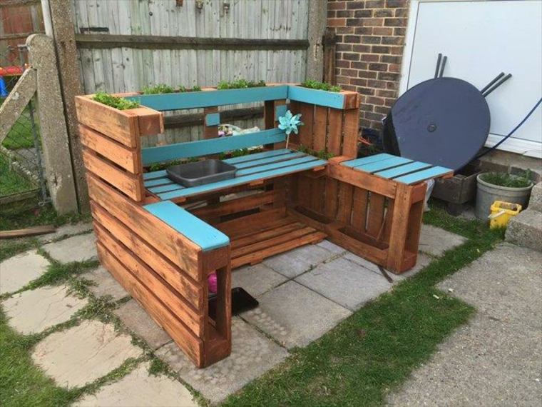 wooden pallet kitchen