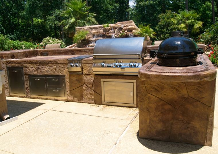 interesting outdoor kitchen deco