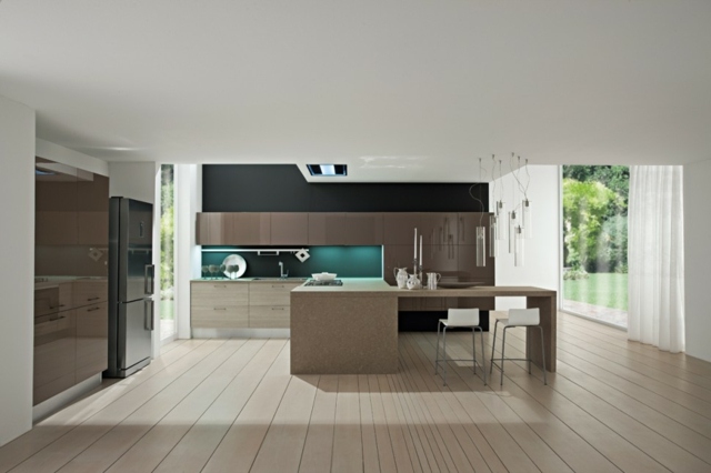 brown lacquered kitchen