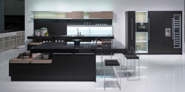 Modern-kitchen-original-idea-black-white-stool bar