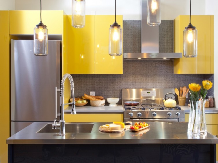 kitchen deco idea yellow gray