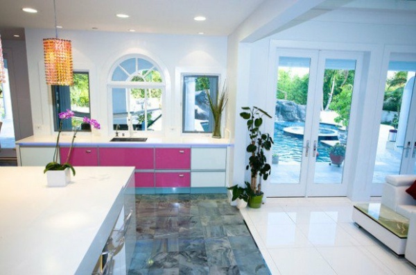 kitchen-white-pink accent