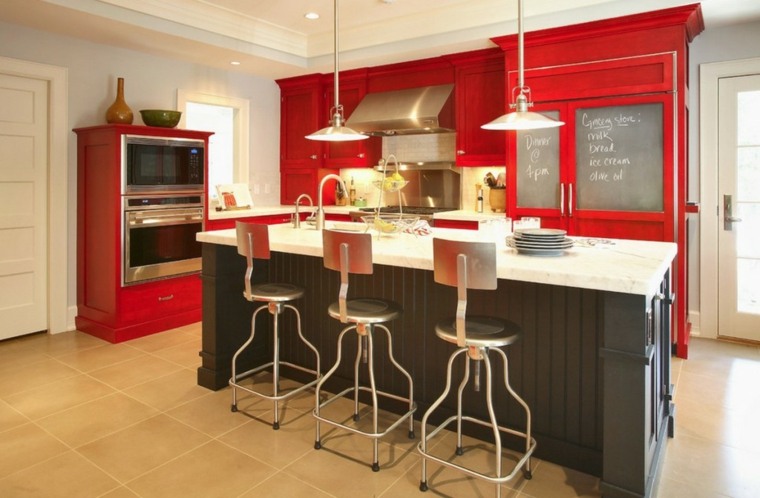 rød maling kjøkken bar