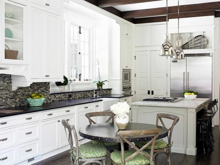 shabby chic white deco kitchen