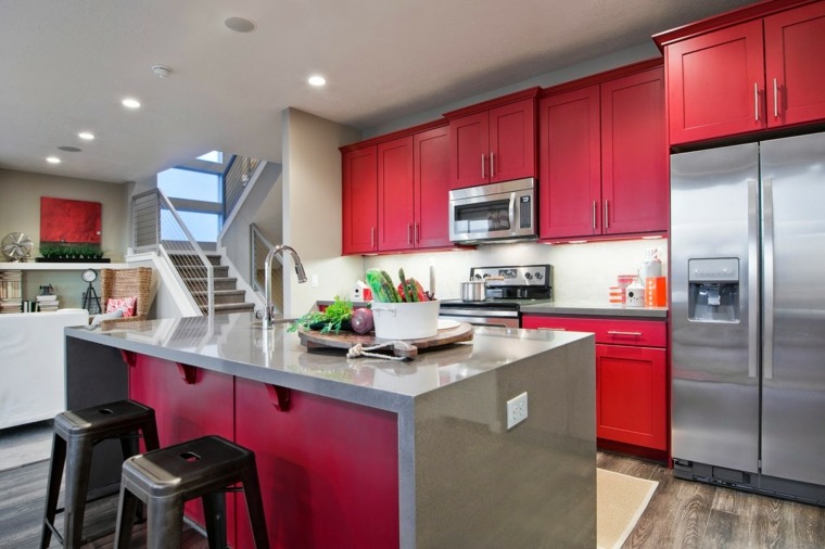 trendy røde og grå møbler kjøkken