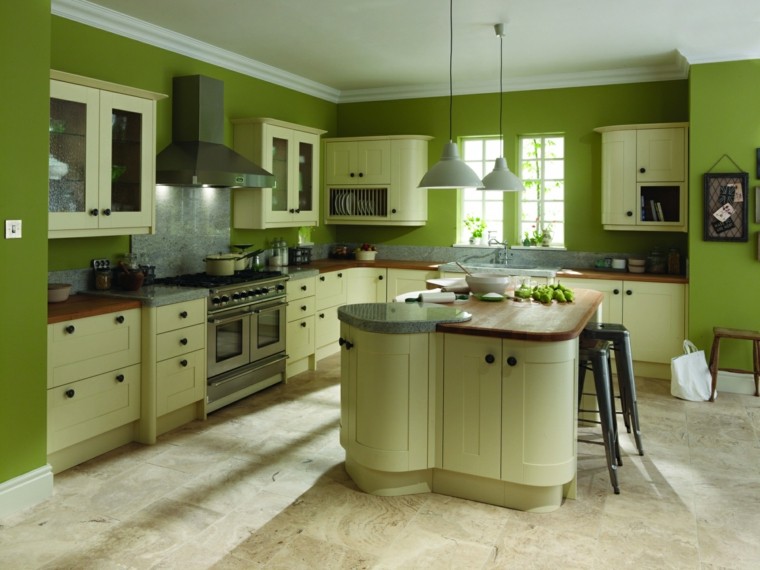 green-kitchen-island-central-wood