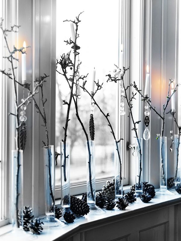 Deco-Christmas-original-branches-vases cones