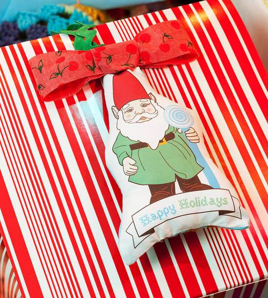 christmas-fabric-do-it-yourself-father-christmas-fabric-gift-box christmas decoration fabric