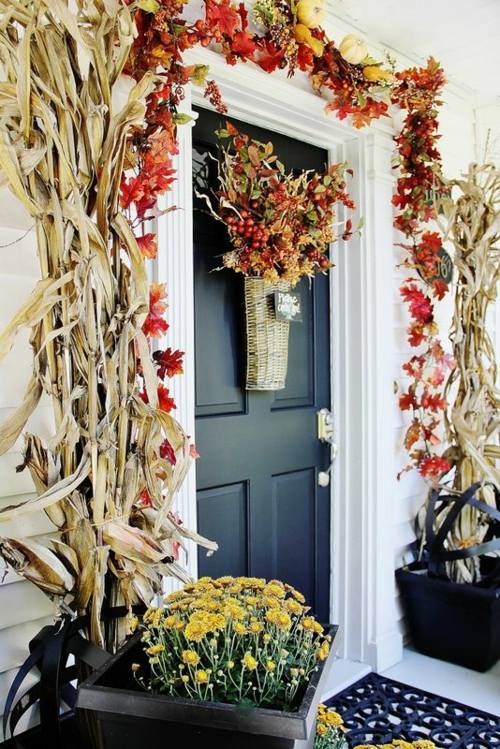 interesting autumn door decoration