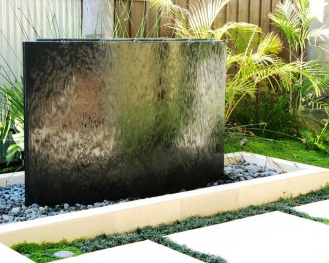 modern aquatic garden decoration