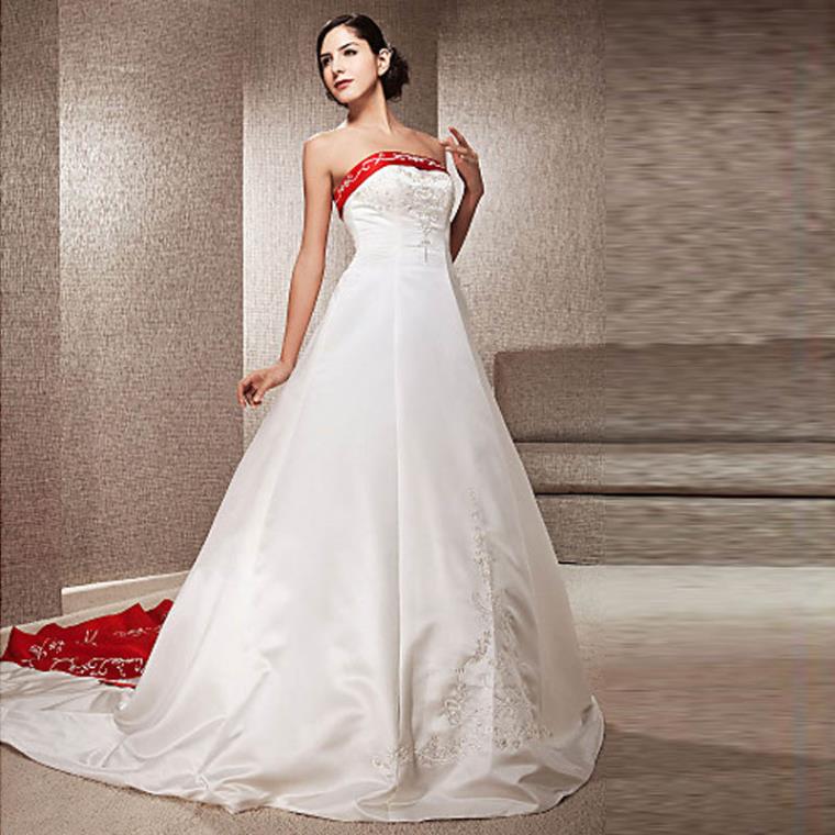 Deco-wedding-white-and-red-bride-dress-princess-cut