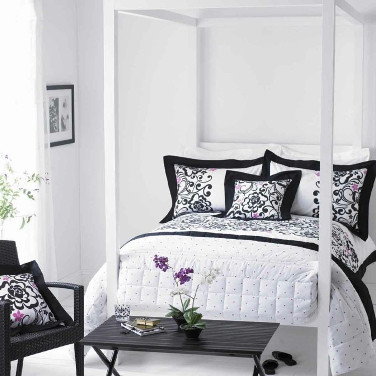 black and white decor elegant room